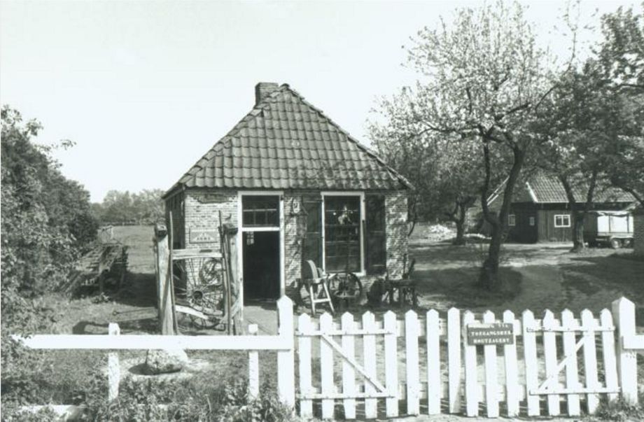 Orvelte- In 1974 herbouwde smederij van 1837 uit Steenbergen (Zuidwolde)
