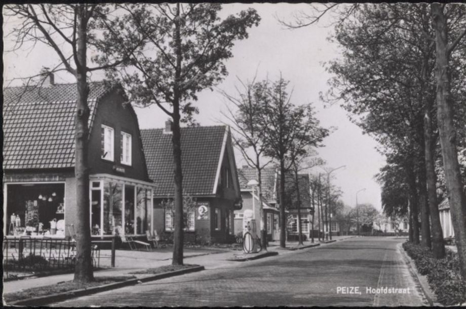 Peize - Kroeze. (1950-1965) Hoofdstraat